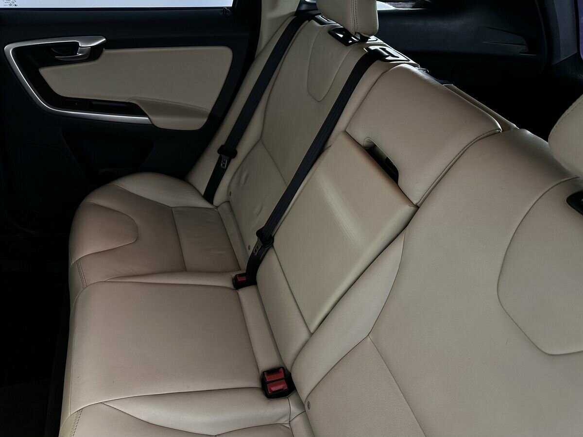 Купить Volvo XC60 с пробегом. Фото: #15