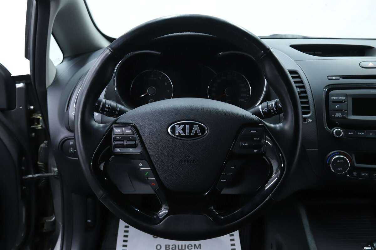 Купить Kia Cerato с пробегом. Фото: #10