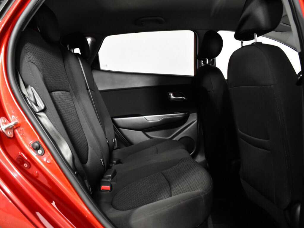 Купить Kia Rio с пробегом. Фото: #9