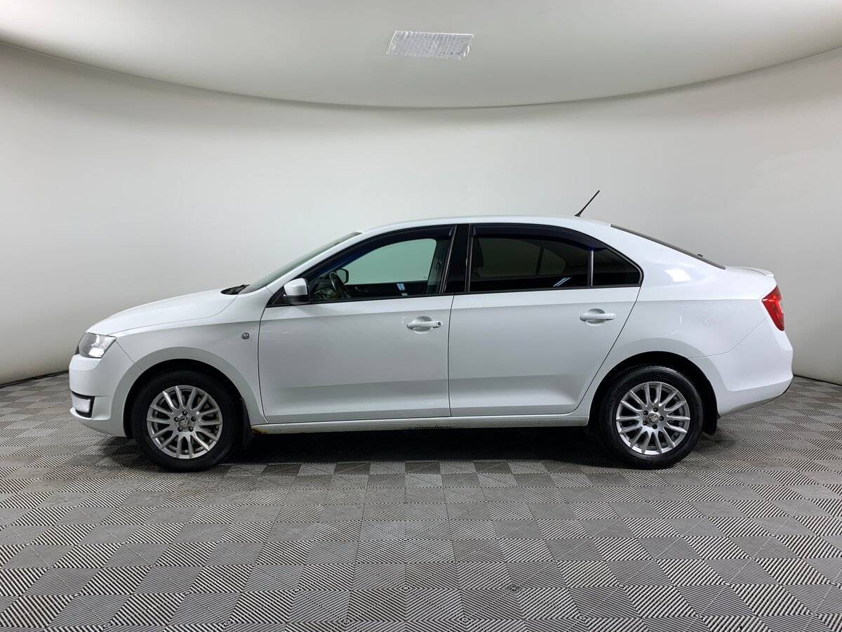 Купить Skoda Rapid с пробегом. Фото: #7