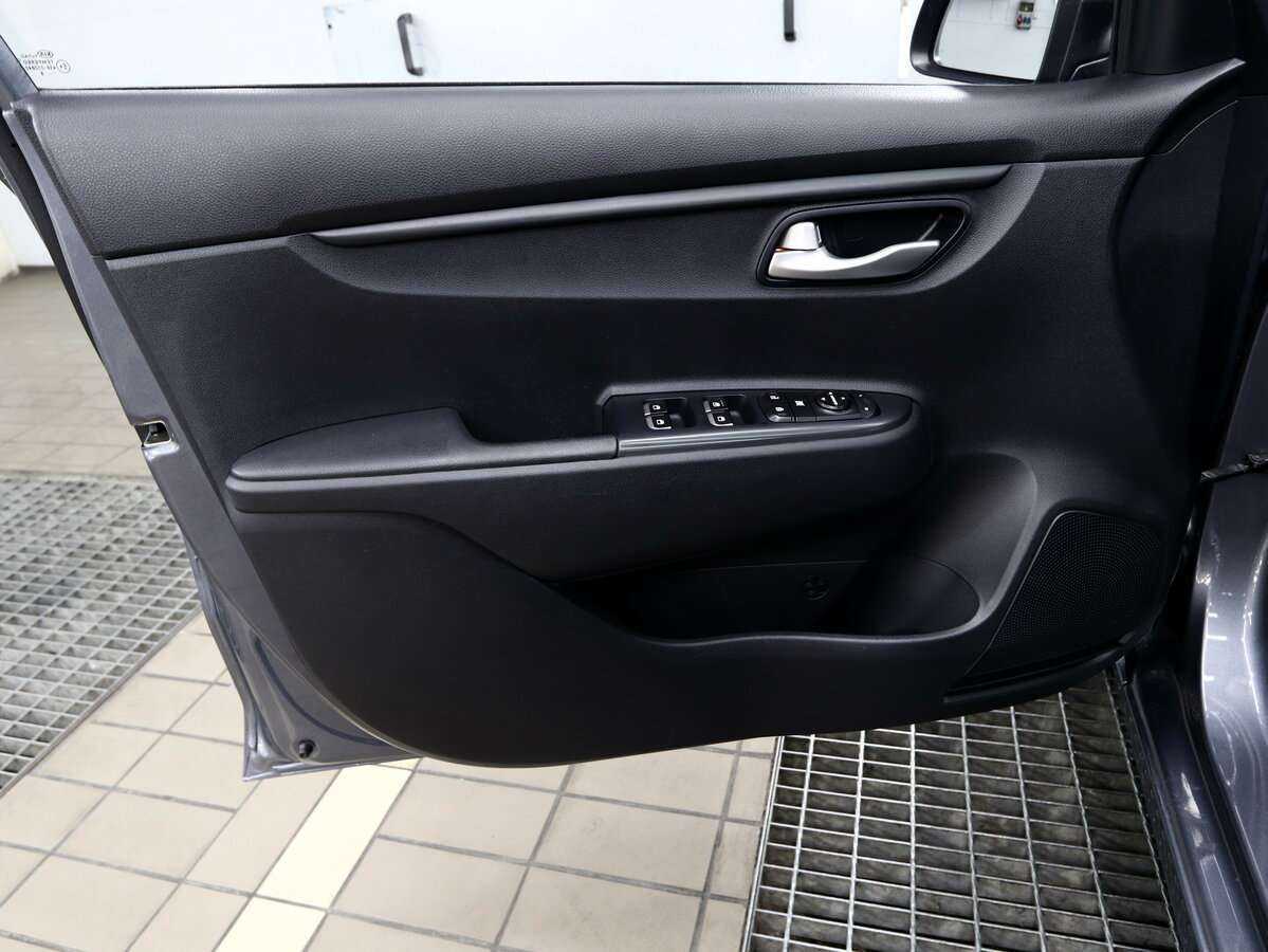 Купить Kia Rio с пробегом. Фото: #13