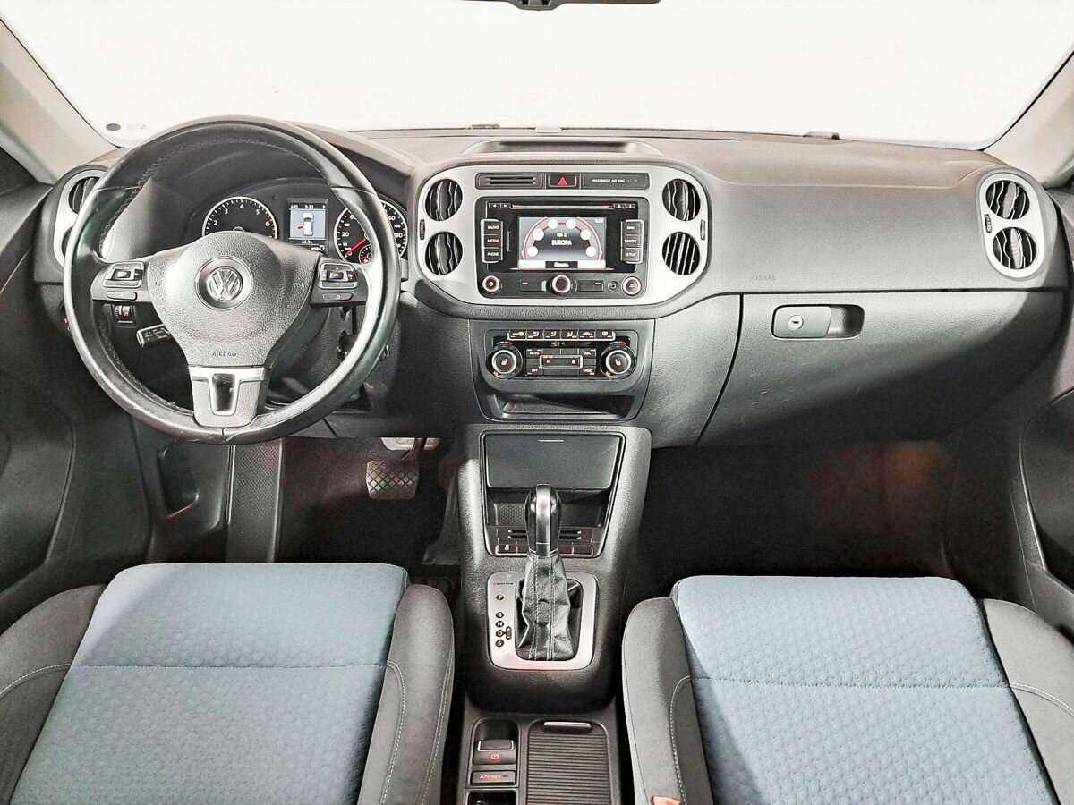 Купить Volkswagen Tiguan с пробегом. Фото: #11