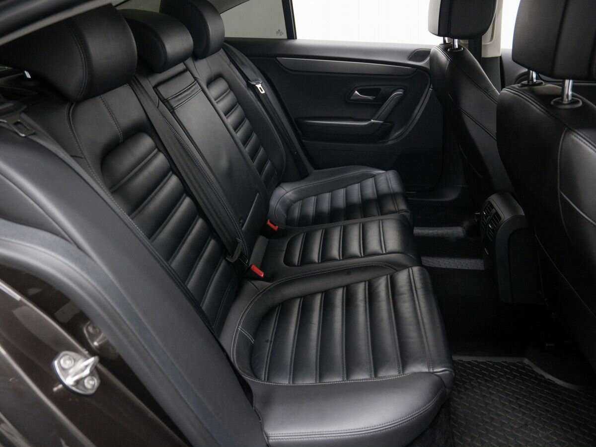 Купить Volkswagen Passat CC с пробегом. Фото: #8