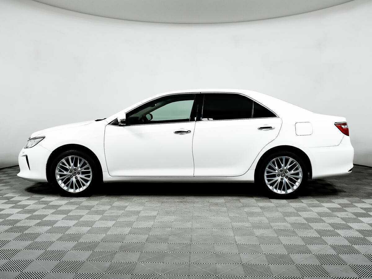 Купить Toyota Camry с пробегом. Фото: #7