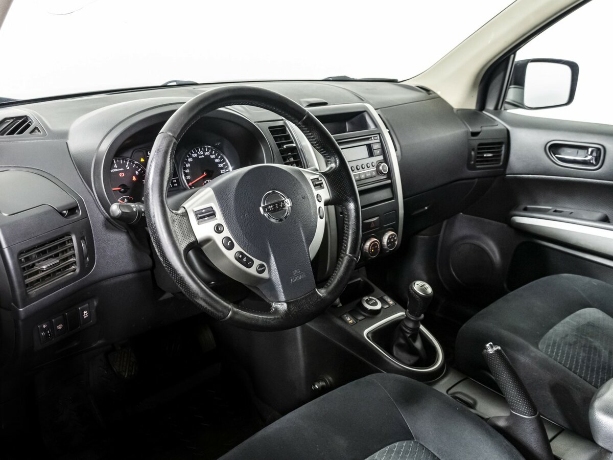Купить Nissan X-Trail с пробегом. Фото: #8