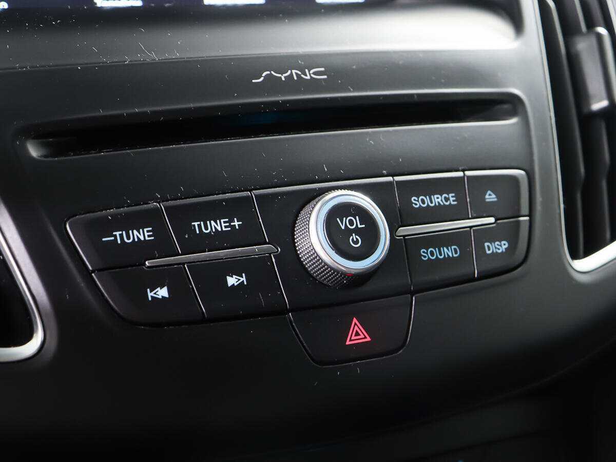 Купить Ford Focus с пробегом. Фото: #15