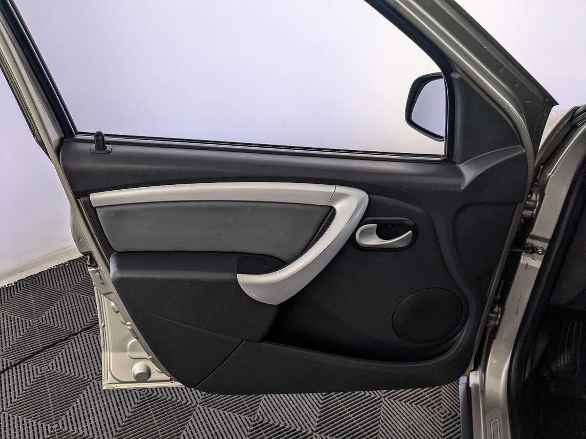 Купить Lada (ВАЗ) Largus с пробегом. Фото: #14