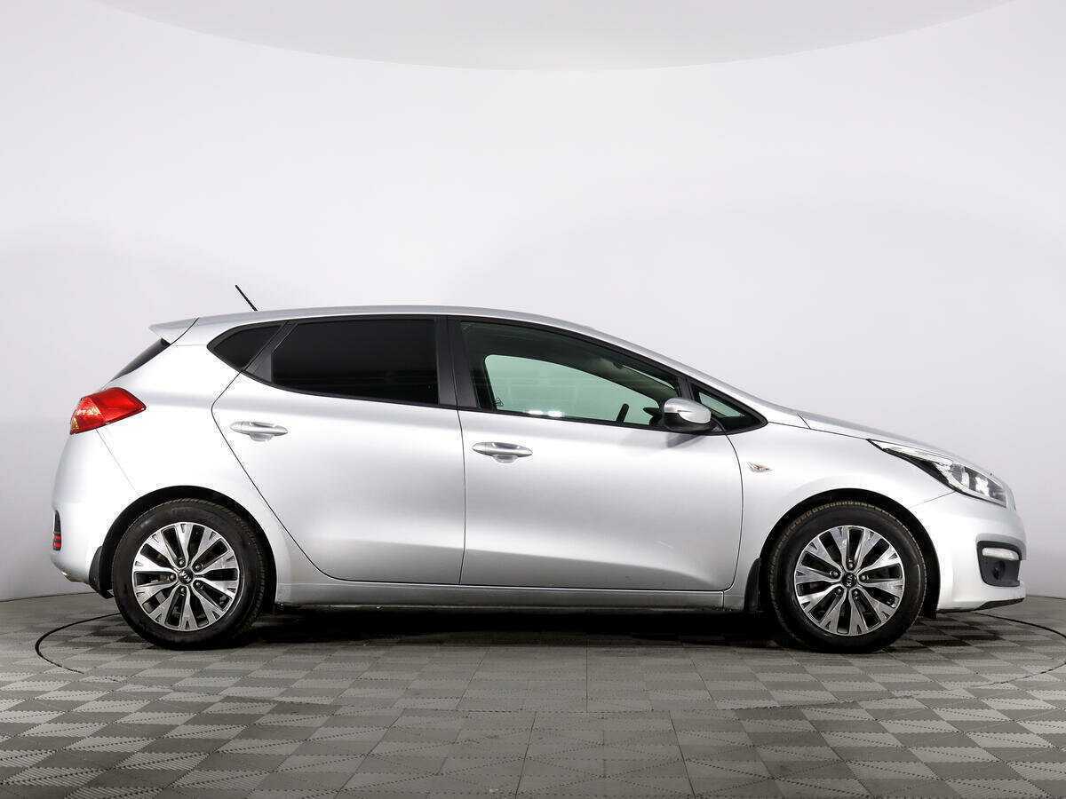Купить Kia Ceed с пробегом. Фото: #3