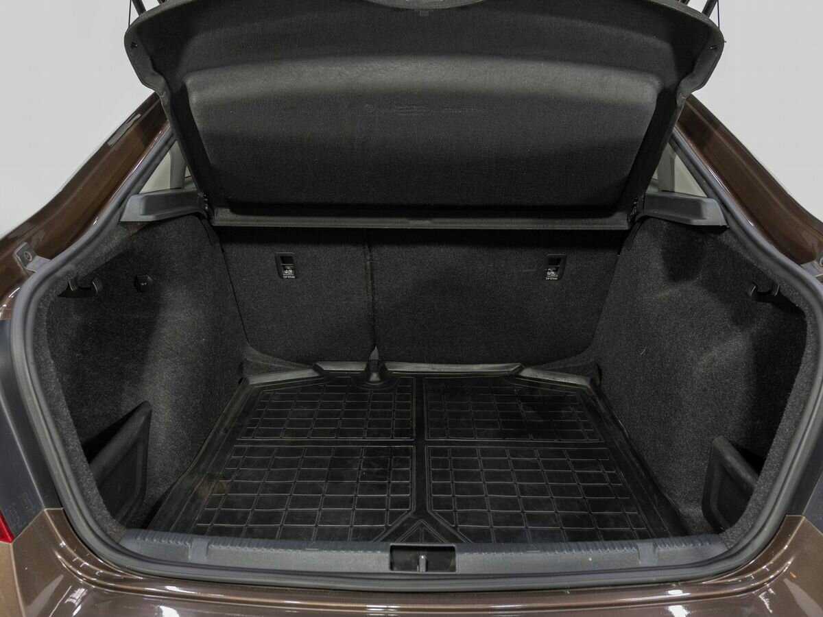 Купить Skoda Rapid с пробегом. Фото: #24