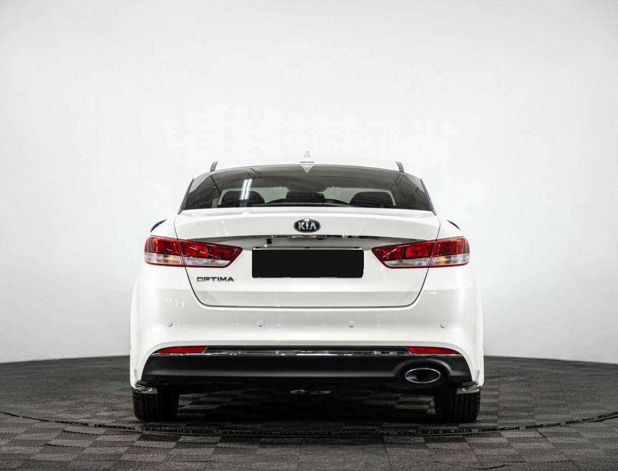 Купить Kia Optima с пробегом. Фото: #4