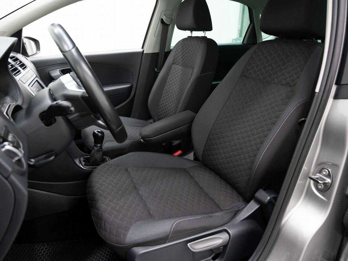 Купить Volkswagen Polo с пробегом. Фото: #7