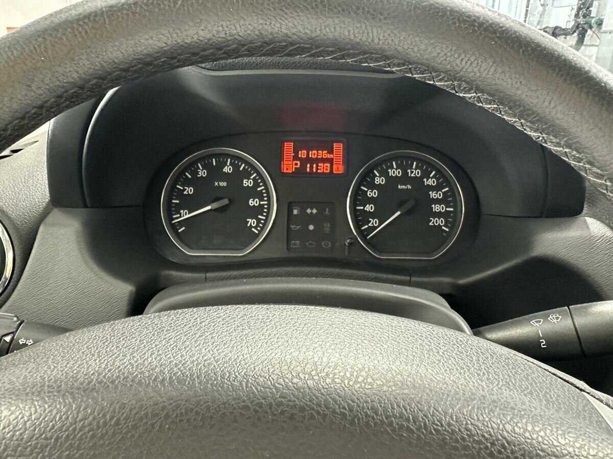 Купить Nissan Terrano с пробегом. Фото: #10