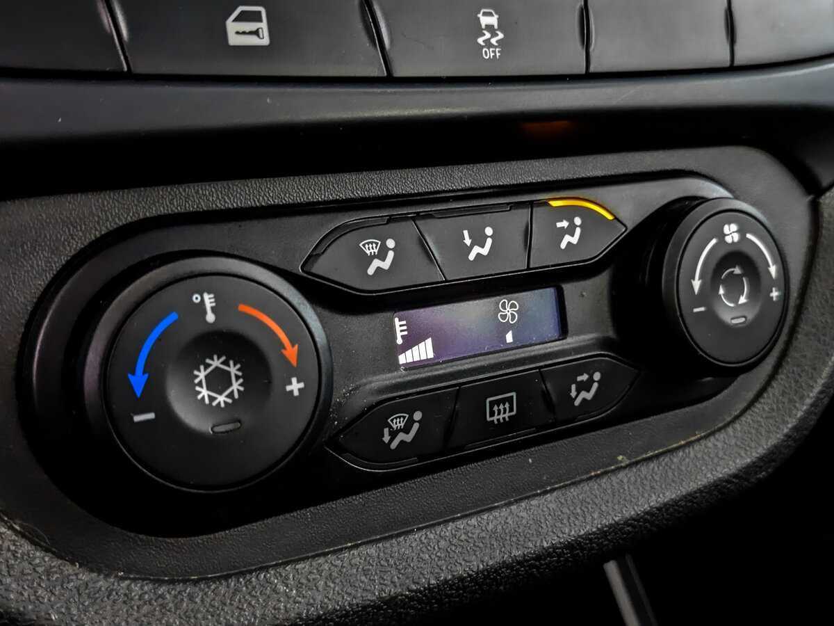 Купить Lada (ВАЗ) Vesta с пробегом. Фото: #20