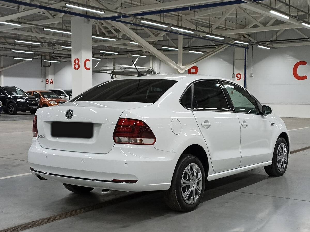 Купить Volkswagen Polo с пробегом. Фото: #4