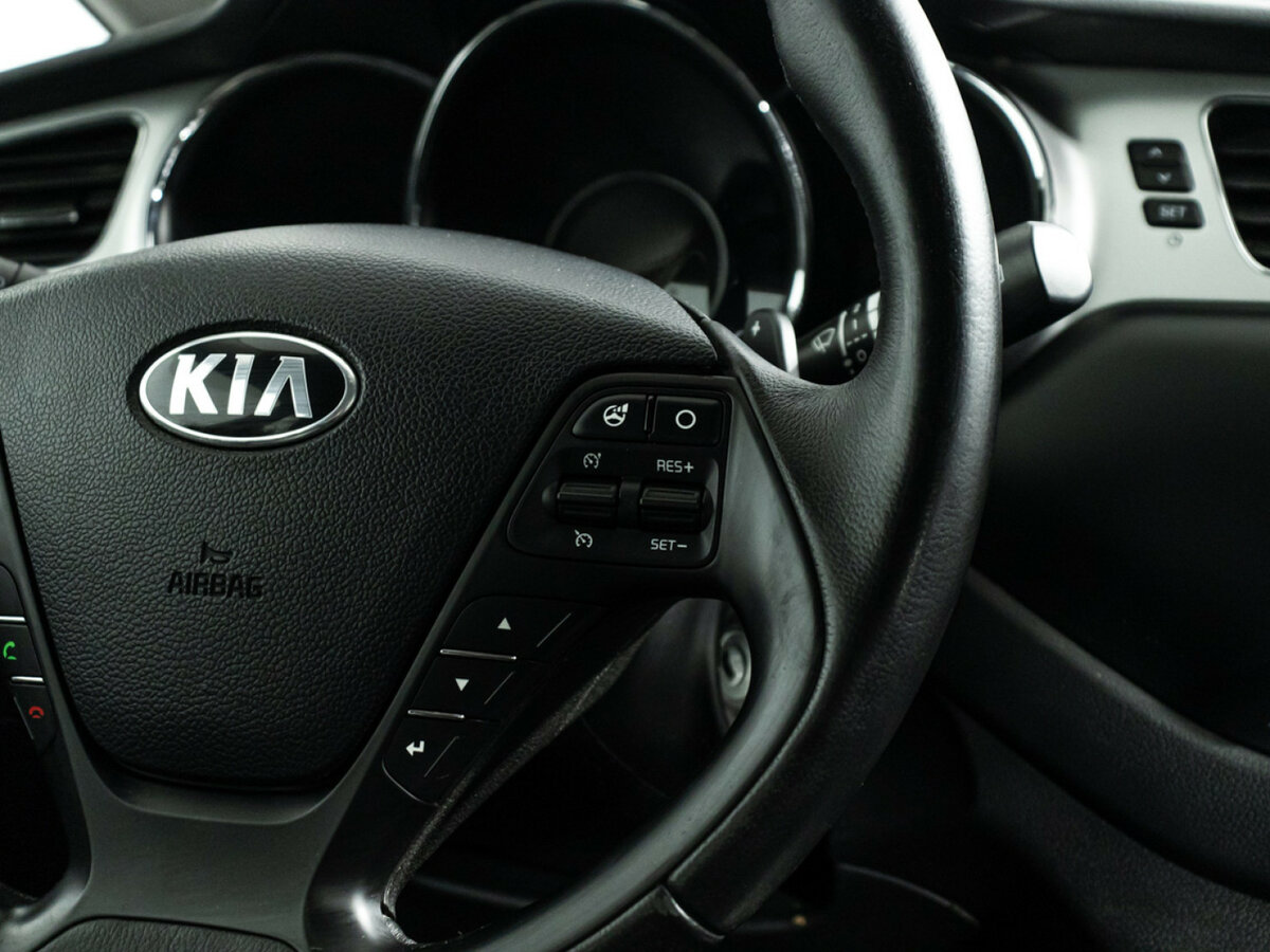 Купить Kia Ceed с пробегом. Фото: #14