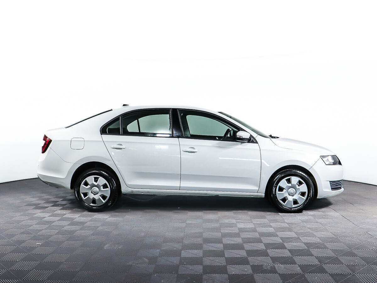 Купить Skoda Rapid с пробегом. Фото: #3