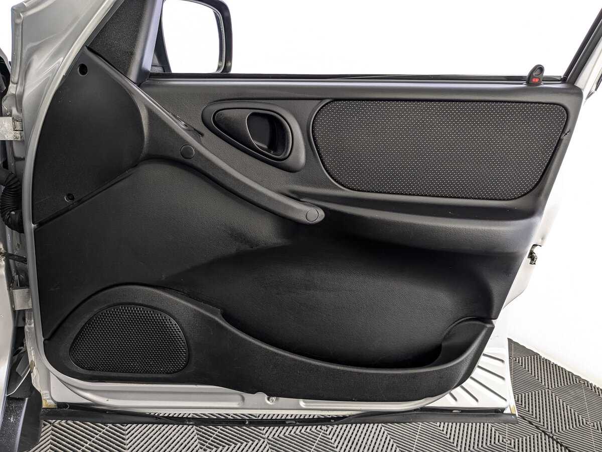 Купить Lada (ВАЗ) Niva с пробегом. Фото: #21