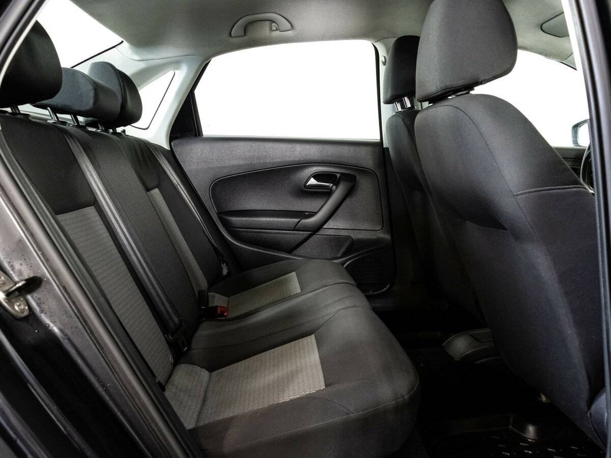 Купить Volkswagen Polo с пробегом. Фото: #12