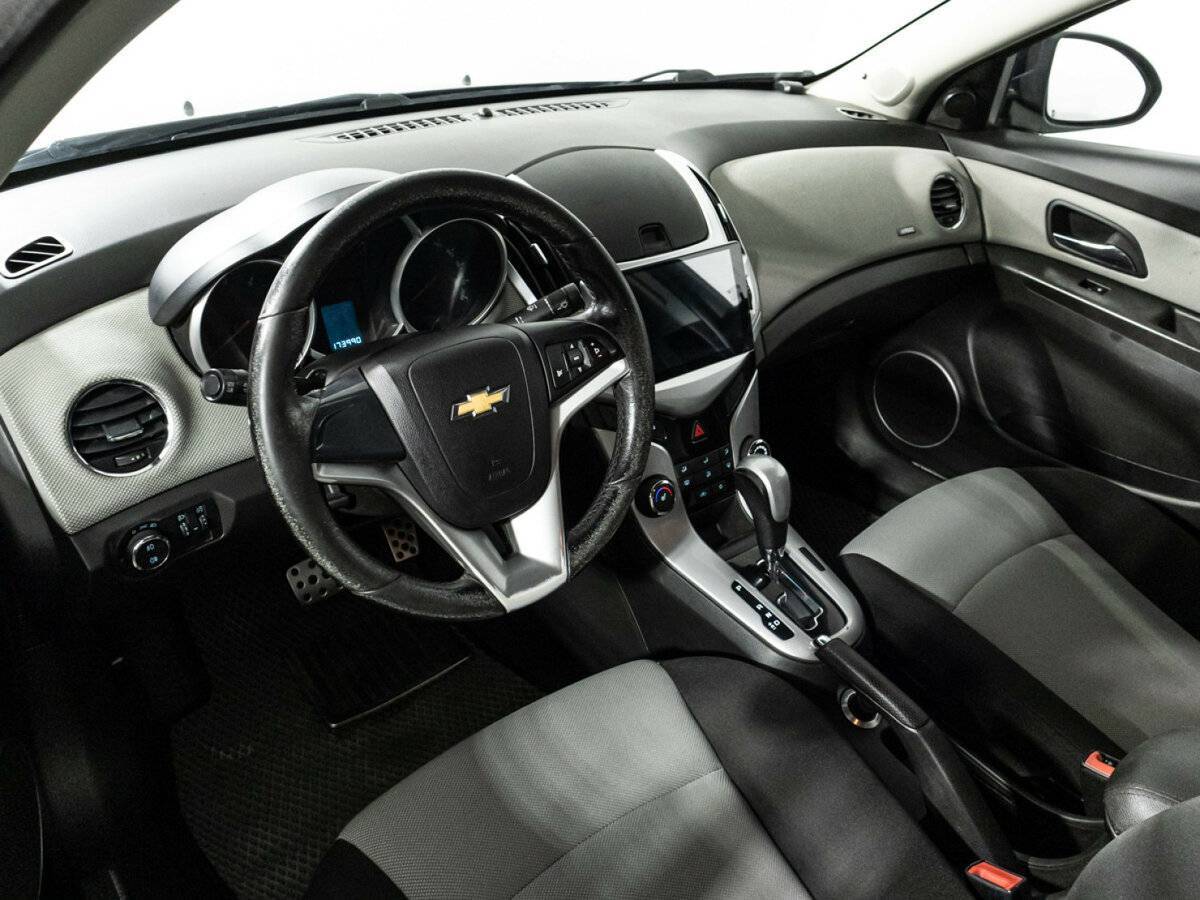 Купить Chevrolet Cruze с пробегом. Фото: #10