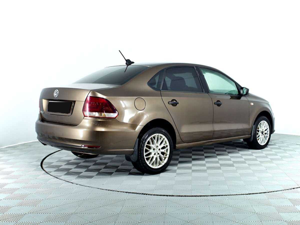 Купить Volkswagen Polo с пробегом. Фото: #4