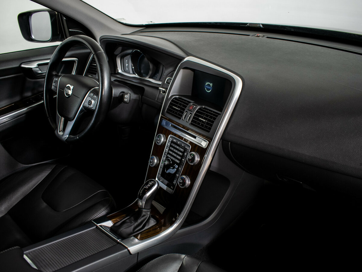 Купить Volvo XC60 с пробегом. Фото: #9