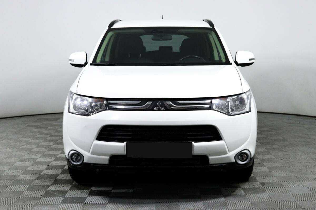 Купить Mitsubishi Outlander с пробегом. Фото: #1