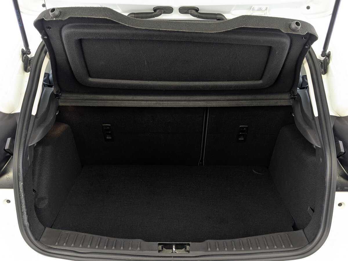 Купить Ford Focus с пробегом. Фото: #9