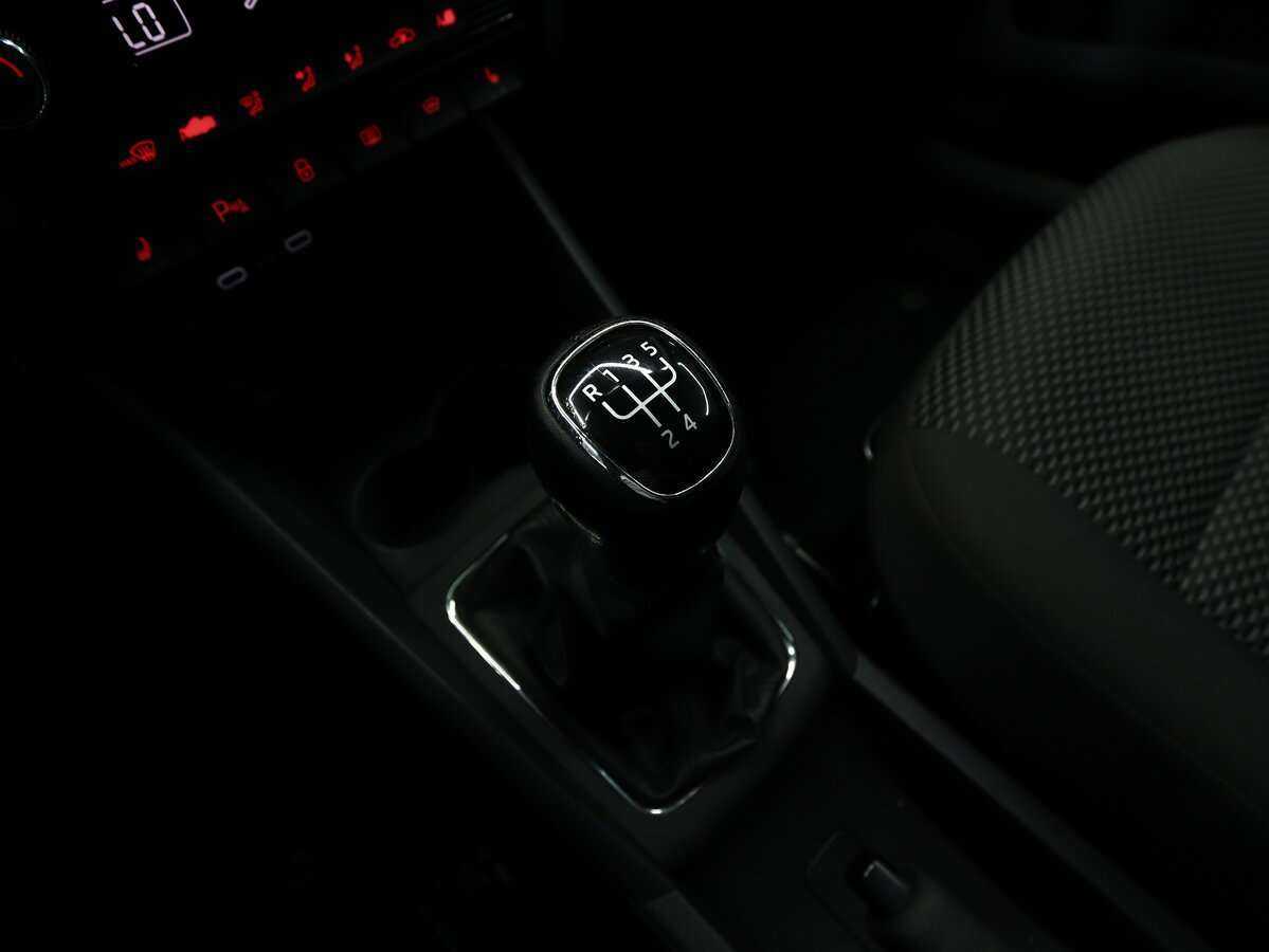 Купить Volkswagen Polo с пробегом. Фото: #19