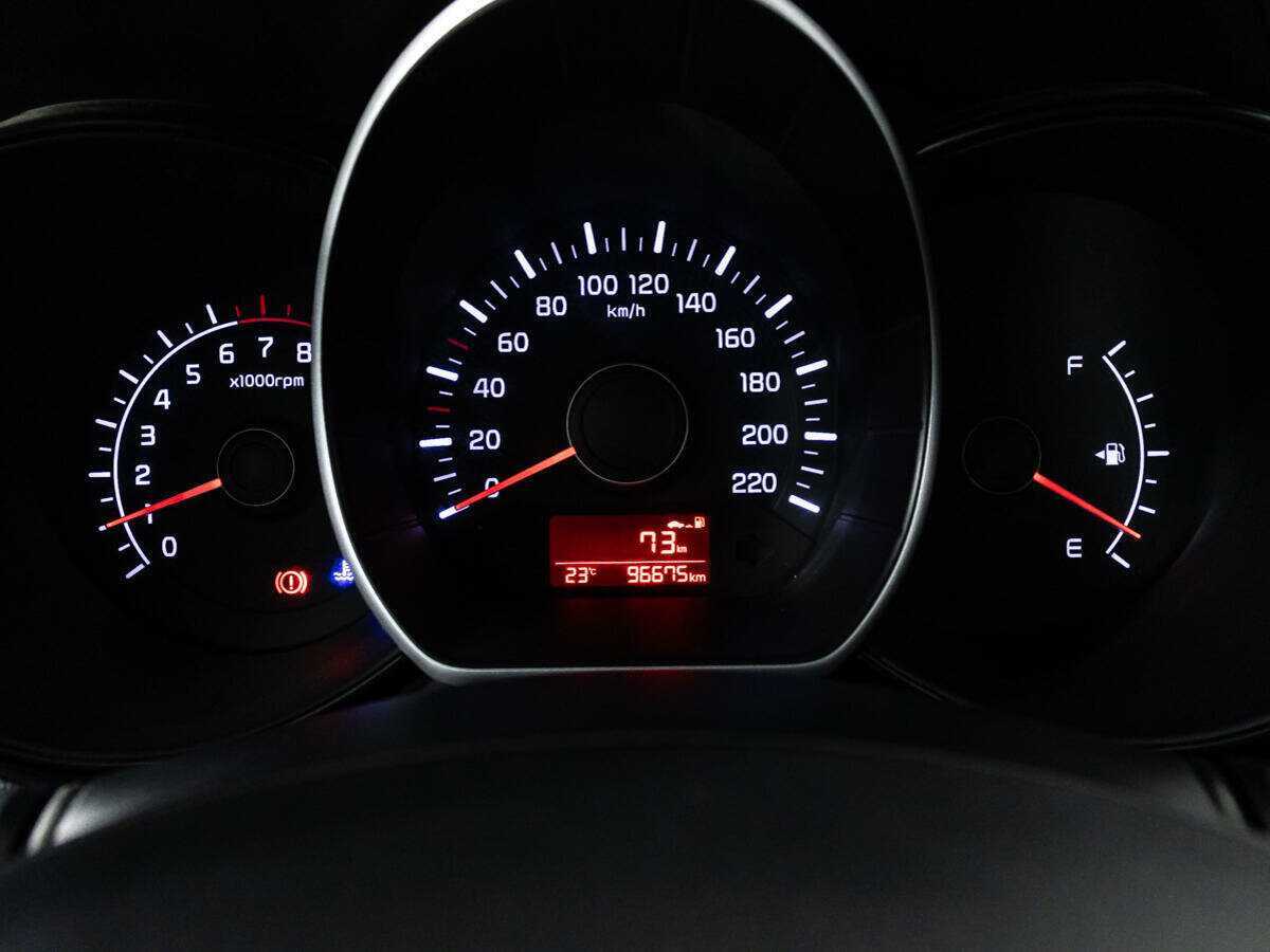 Купить Kia Rio с пробегом. Фото: #11