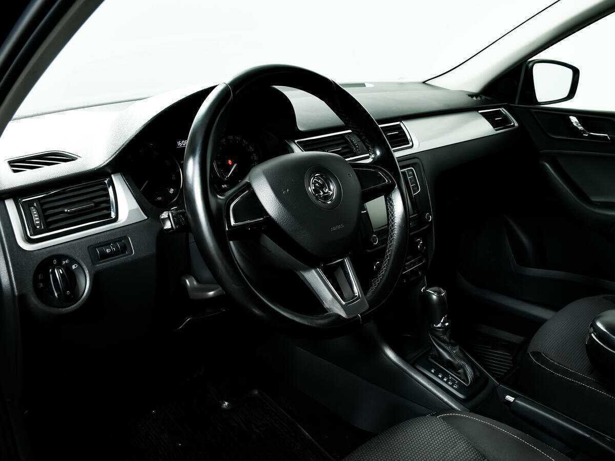 Купить Skoda Rapid с пробегом. Фото: #12