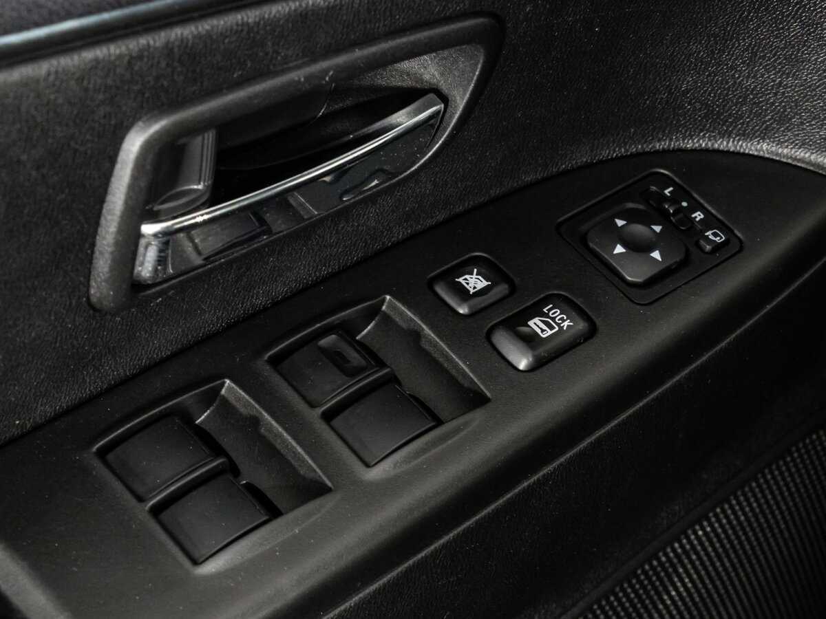 Купить Mitsubishi ASX с пробегом. Фото: #16