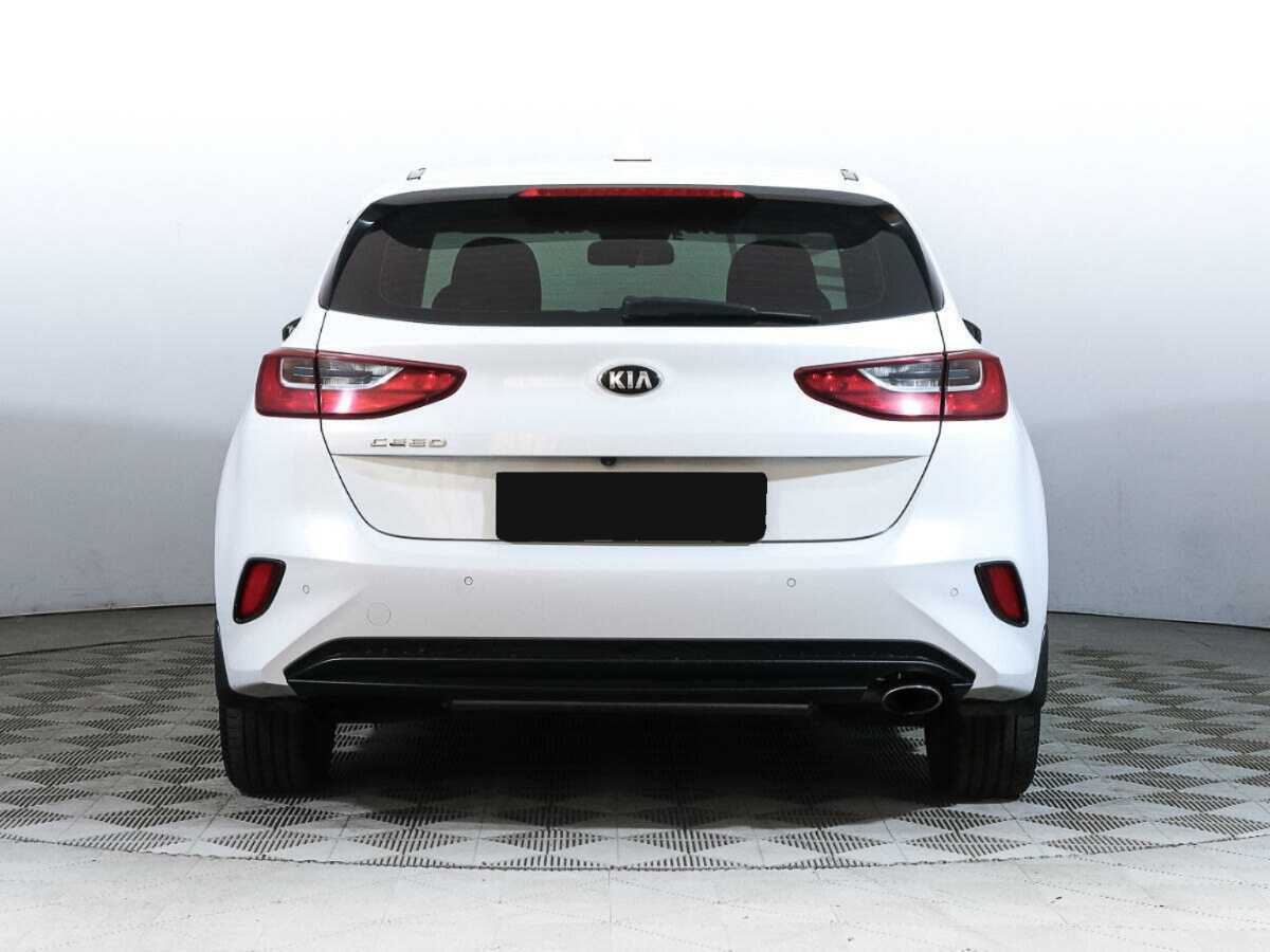 Купить Kia Ceed с пробегом. Фото: #4