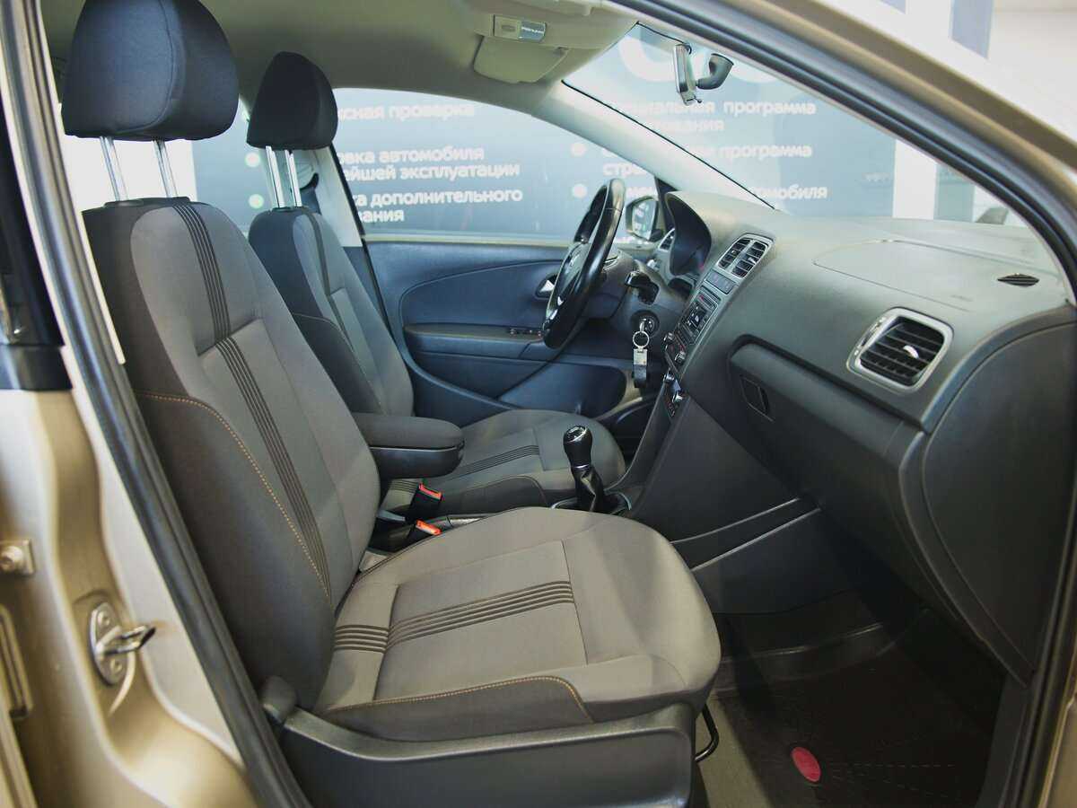 Купить Volkswagen Polo с пробегом. Фото: #9
