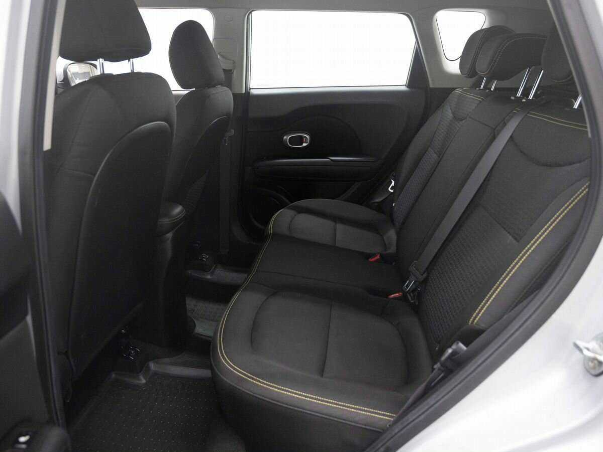 Купить Kia Soul с пробегом. Фото: #8