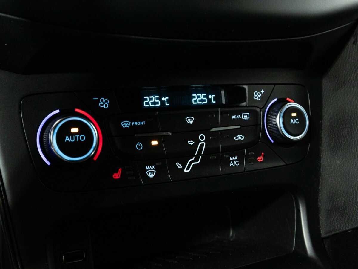 Купить Ford Focus с пробегом. Фото: #16