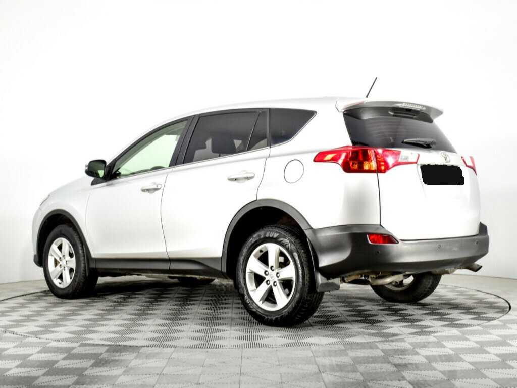 Купить Toyota RAV4 с пробегом. Фото: #5