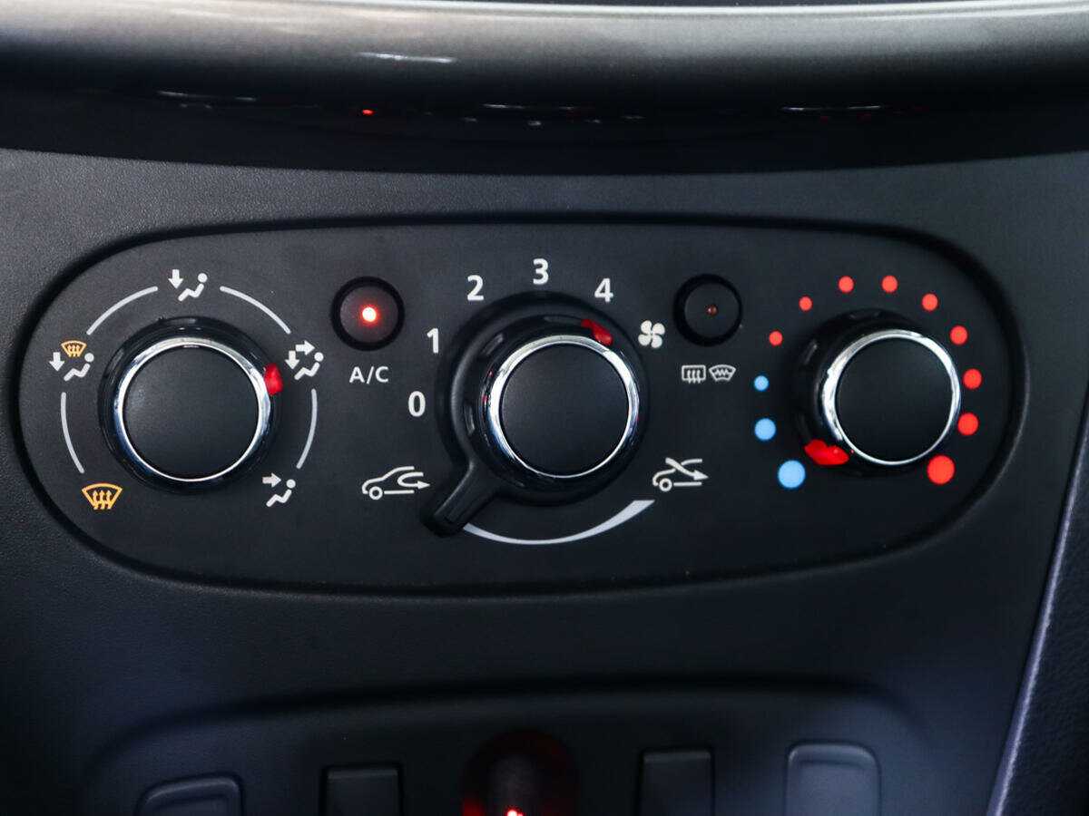 Купить Renault Logan с пробегом. Фото: #12