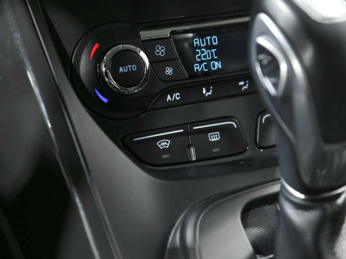 Купить Ford Kuga с пробегом. Фото: #11