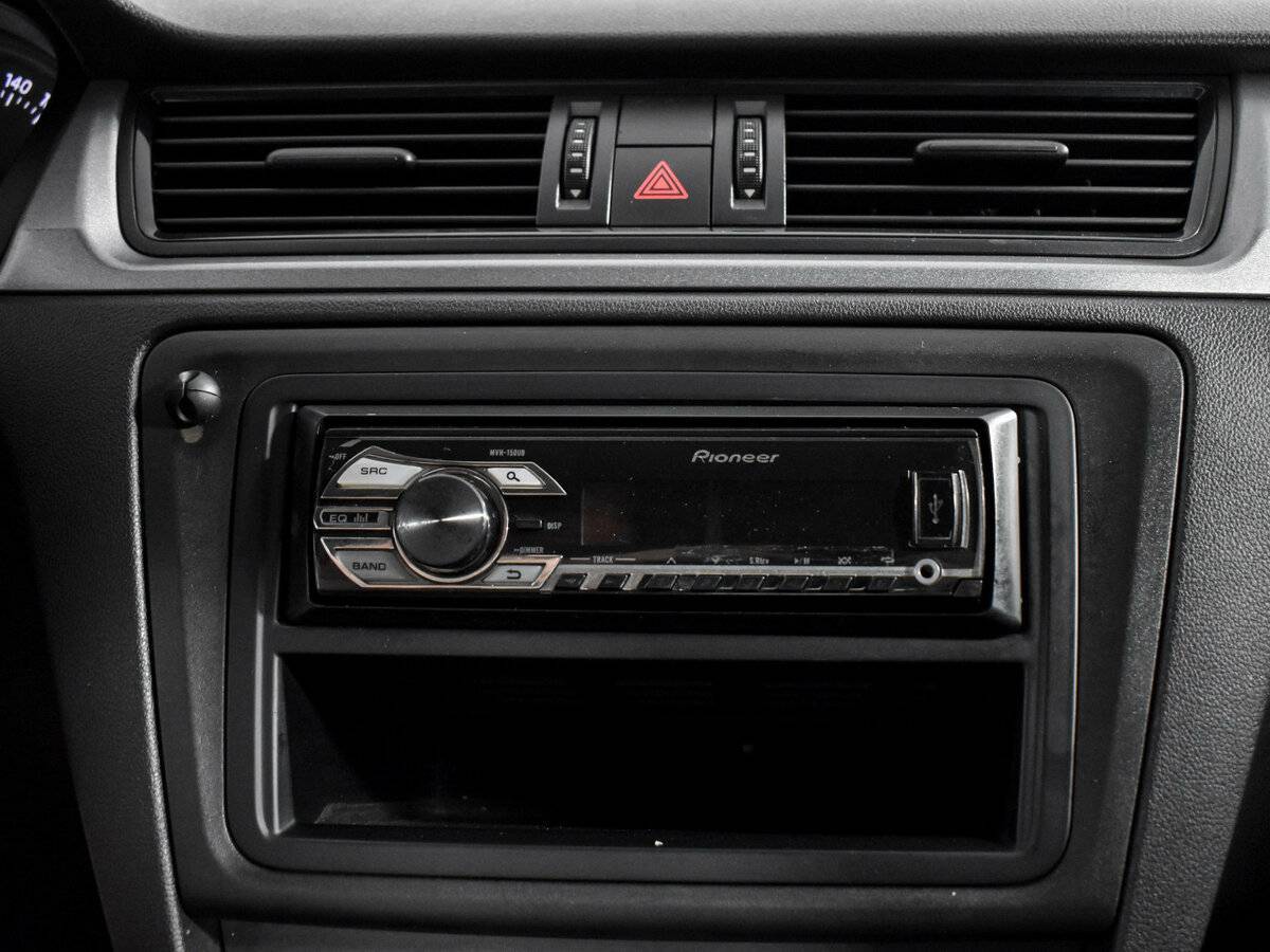 Купить Skoda Rapid с пробегом. Фото: #14