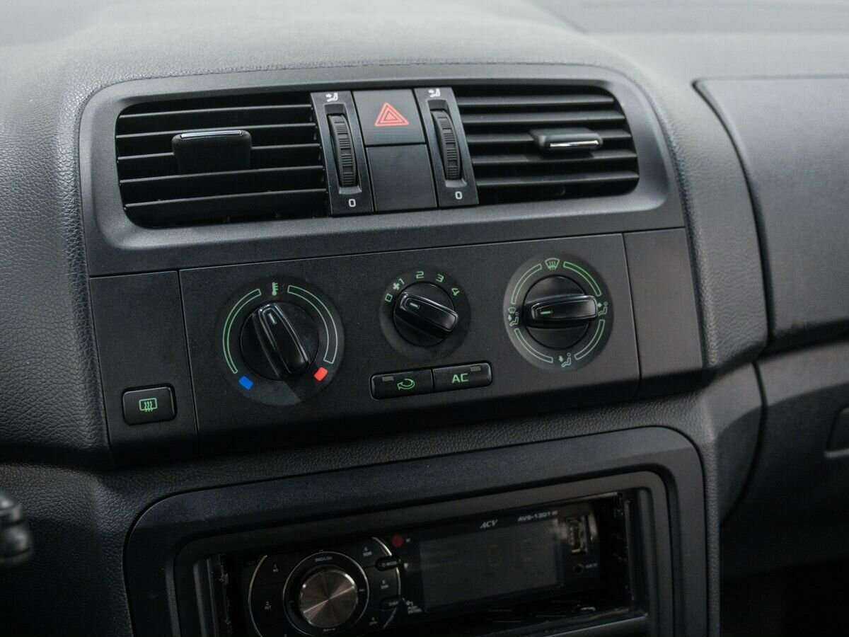 Купить Skoda Fabia с пробегом. Фото: #20