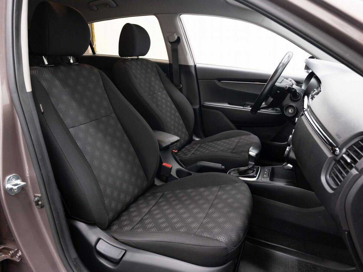 Купить Kia Rio с пробегом. Фото: #11