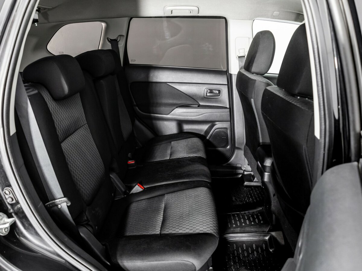 Купить Mitsubishi Outlander с пробегом. Фото: #12