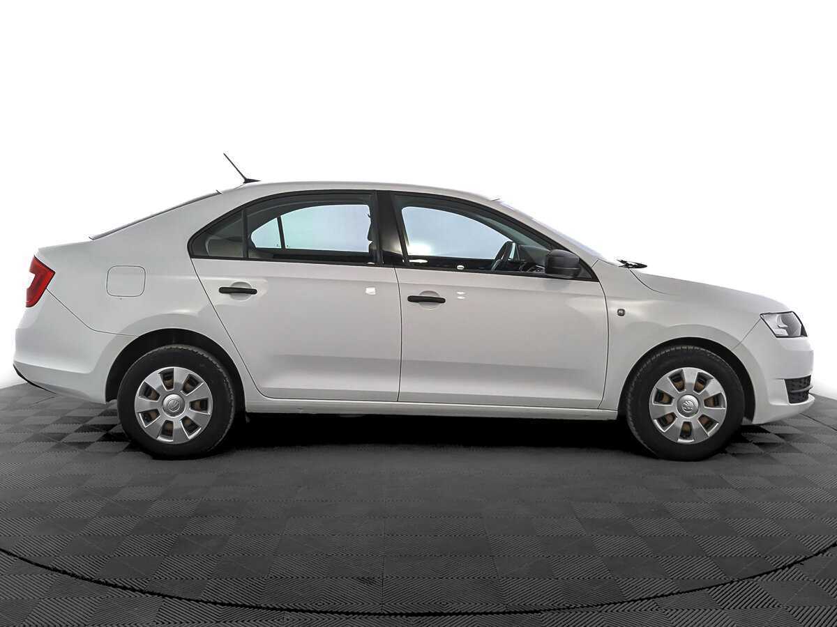 Купить Skoda Rapid с пробегом. Фото: #3