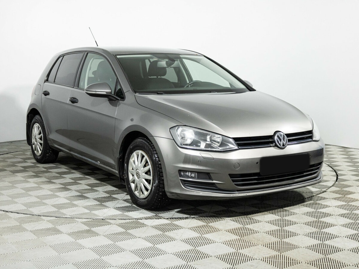 Купить Volkswagen Golf с пробегом. Фото: #2
