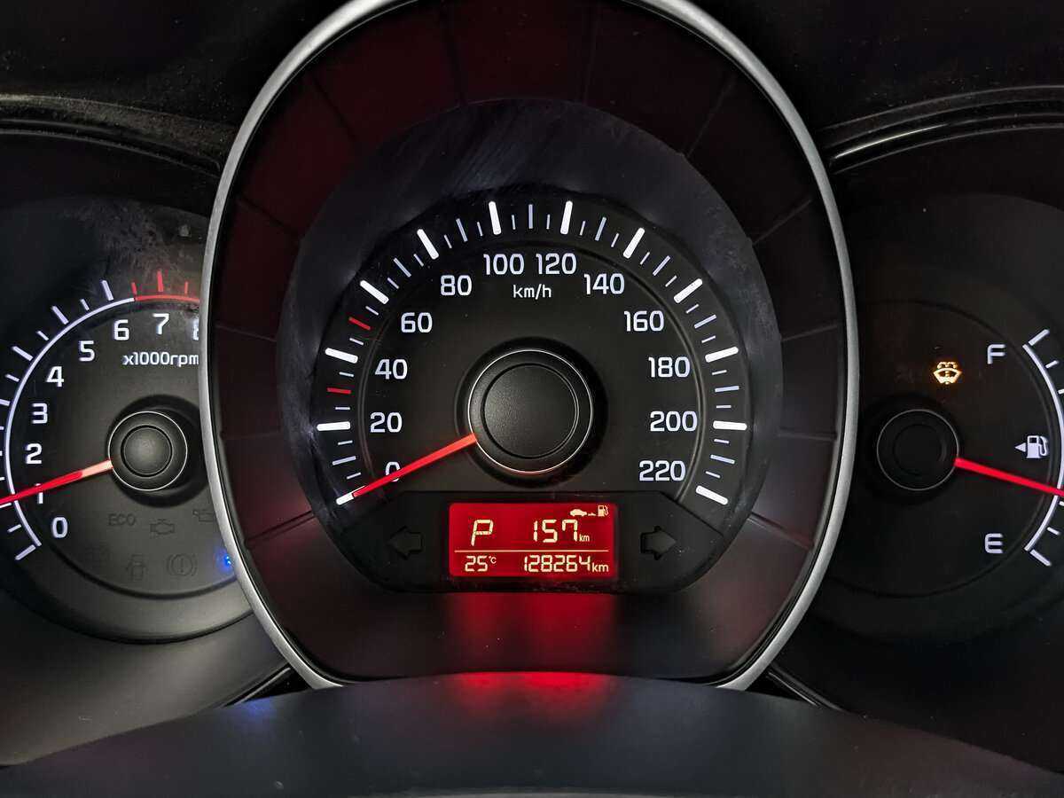 Купить Kia Rio с пробегом. Фото: #10