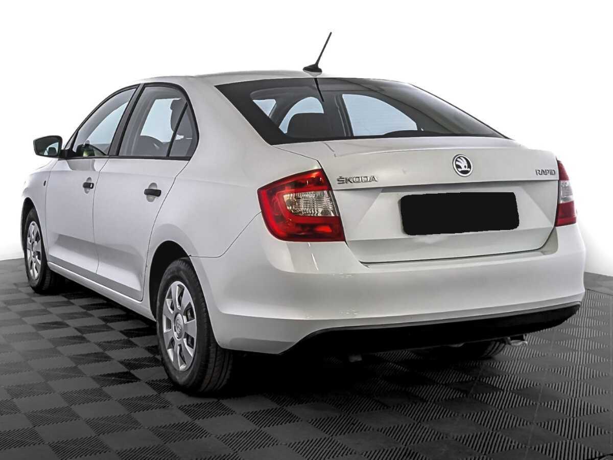 Купить Skoda Rapid с пробегом. Фото: #6