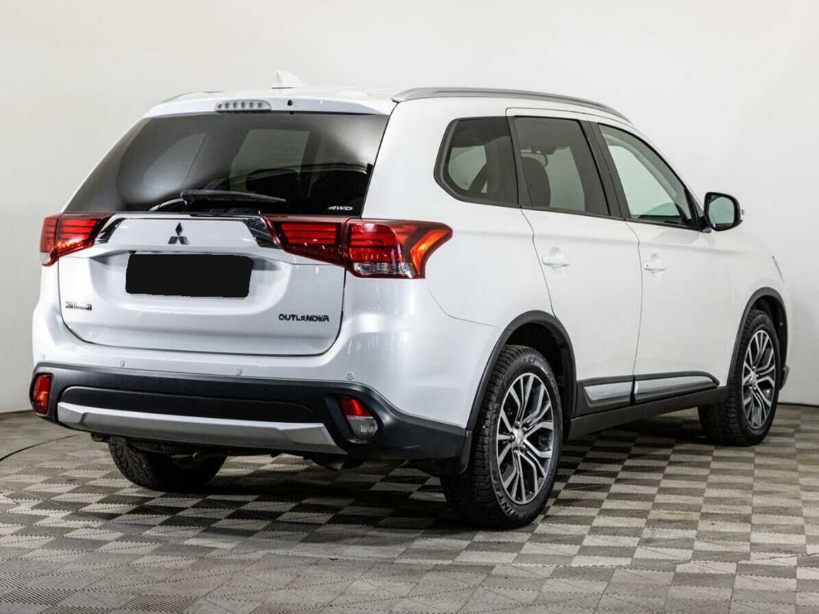 Купить Mitsubishi Outlander с пробегом. Фото: #3