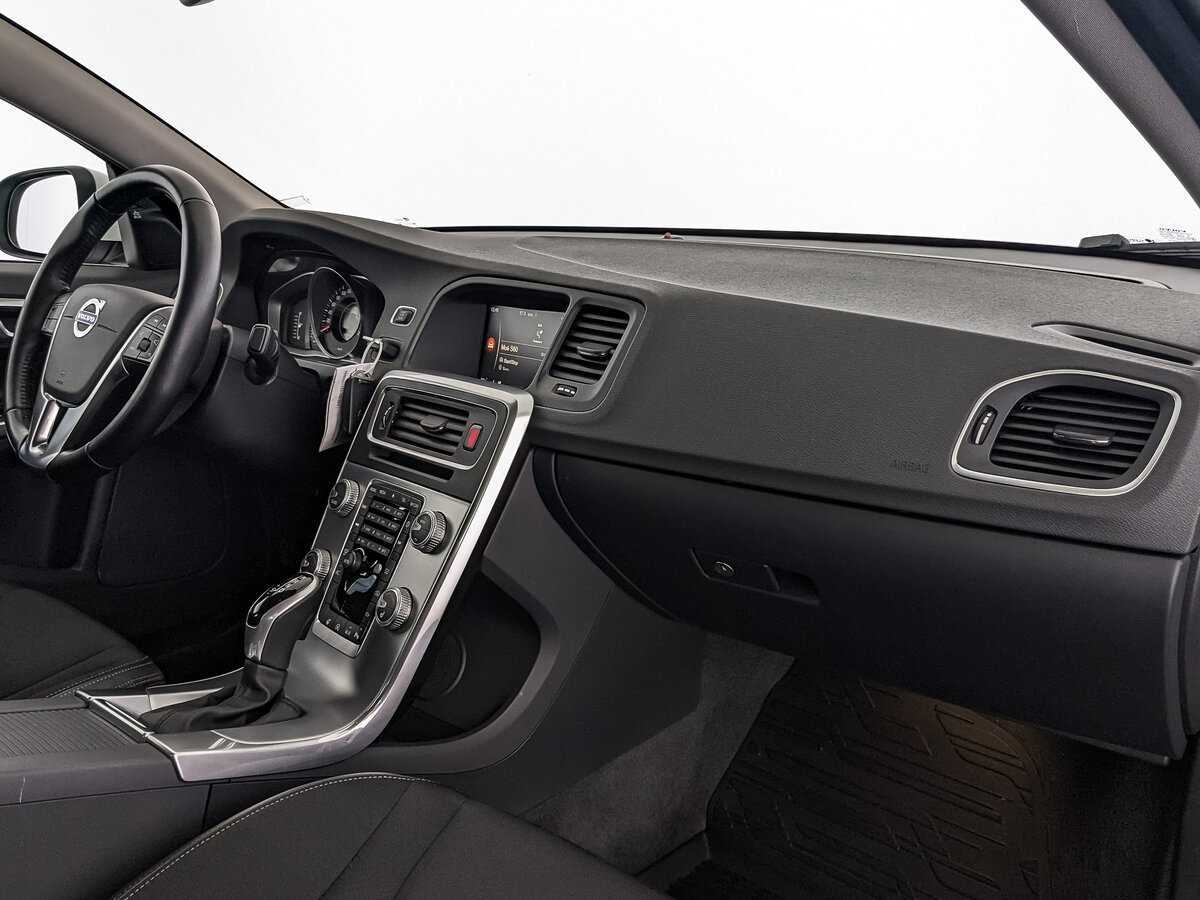 Купить Volvo S60 с пробегом. Фото: #8