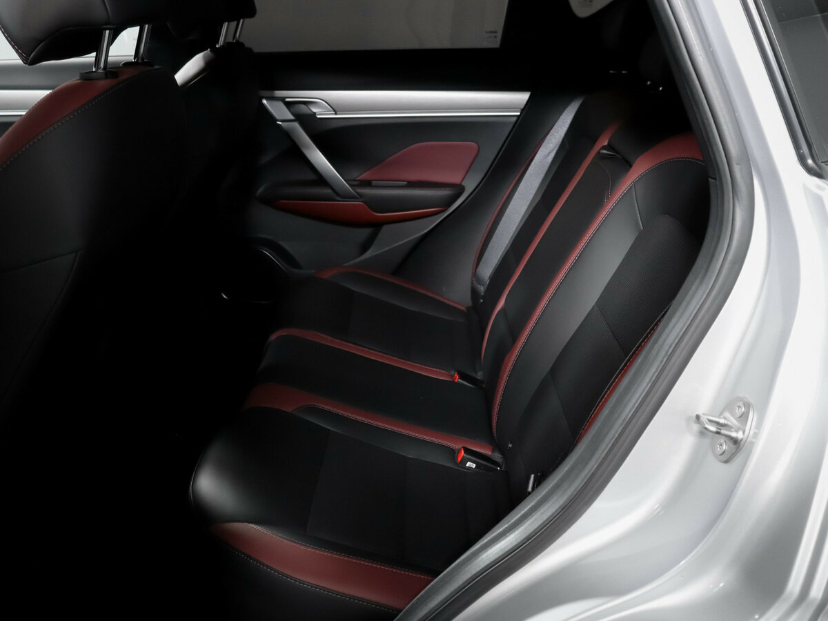 Купить Geely Coolray с пробегом. Фото: #9