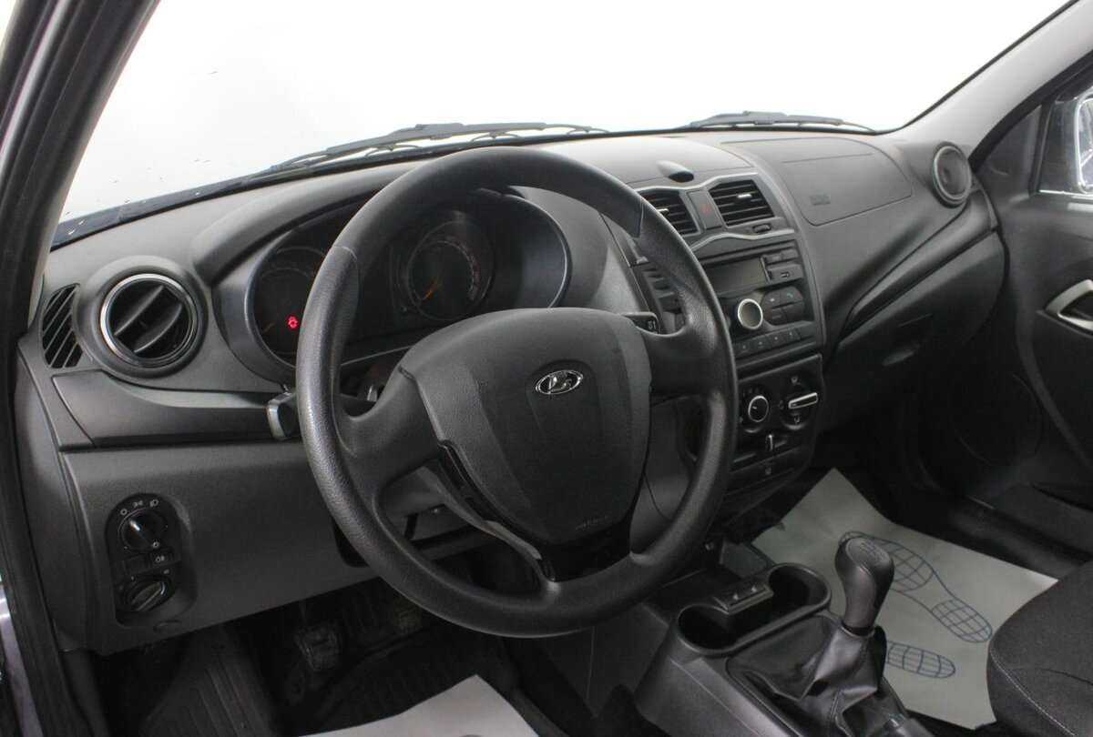 Купить Lada (ВАЗ) Granta с пробегом. Фото: #12